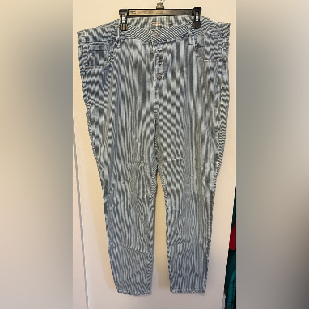 Old Navy Women's Skinny Jeans - Blue and White Striped